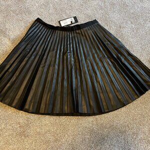 Vero Moda Pleated Mini Skirt